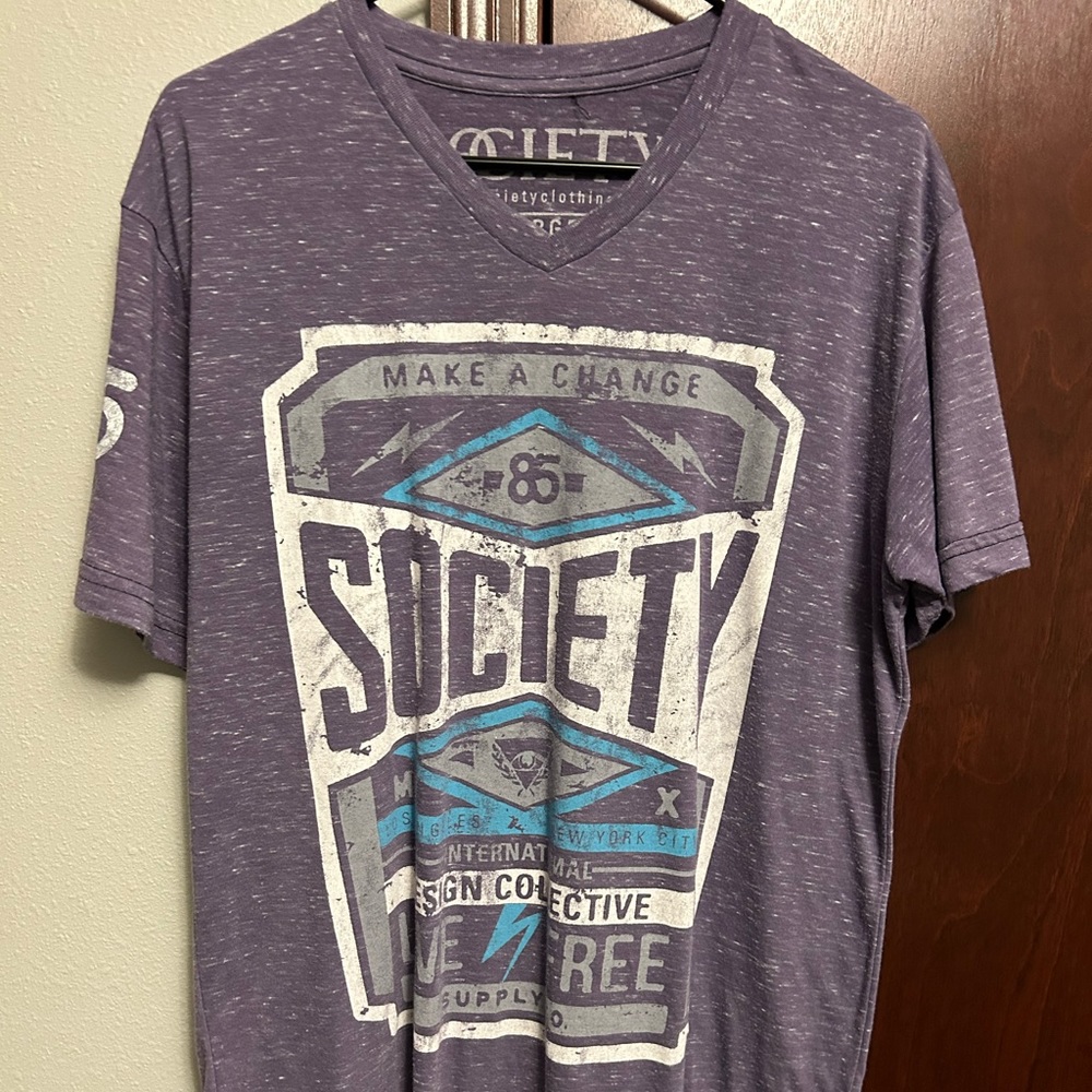 Mens graphic tee